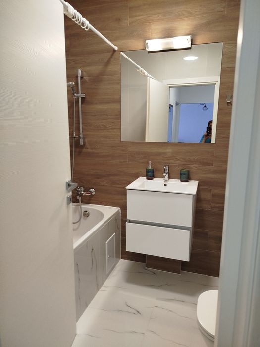 Apartament de inchiriat 2 camere +loc parcare -Prima Universității