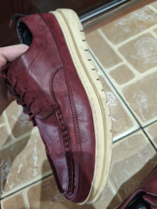 Продается макасины бардовые носили 1 месяц