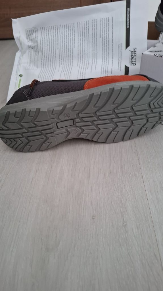 Pantofi de protecție