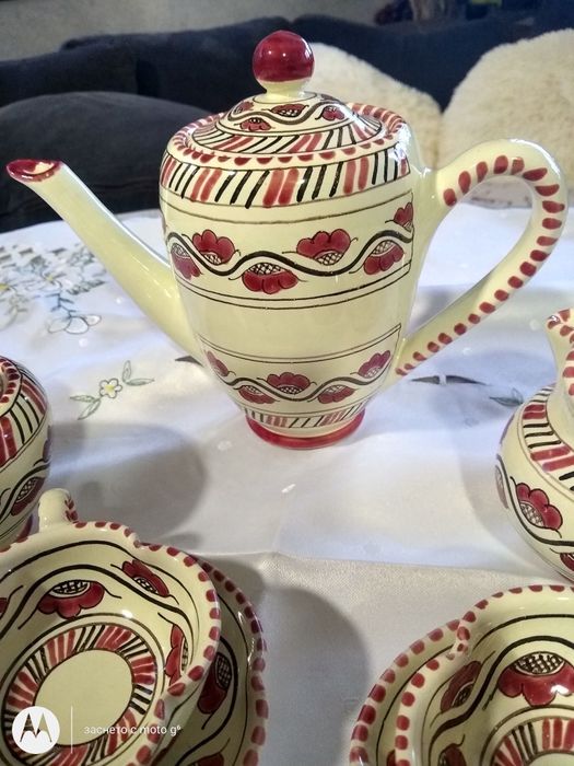 Италианска ръчно рисуван сервиз за кафе S.C.O Orvieto Italy.