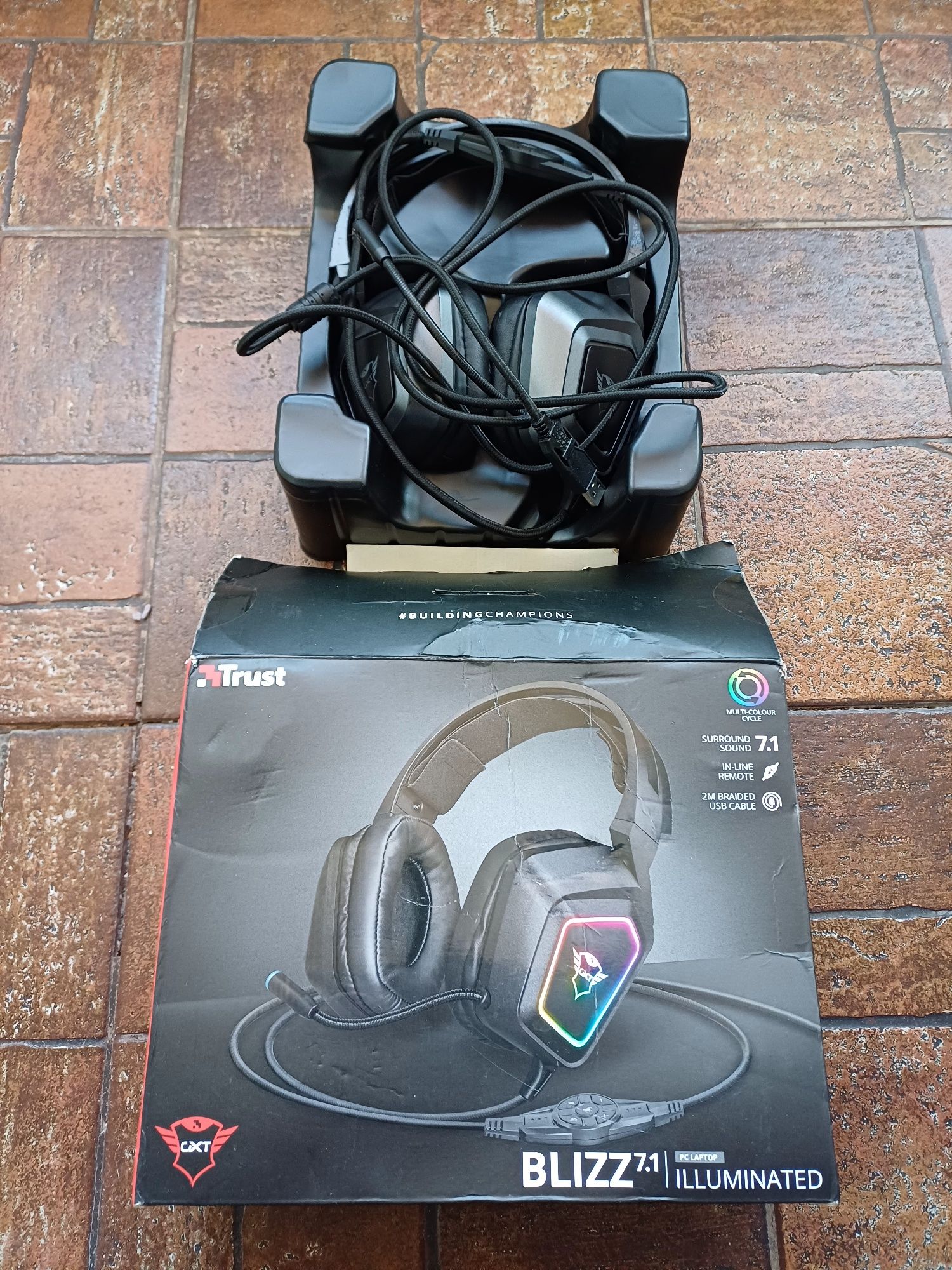 Casti Blizz 7.1 .