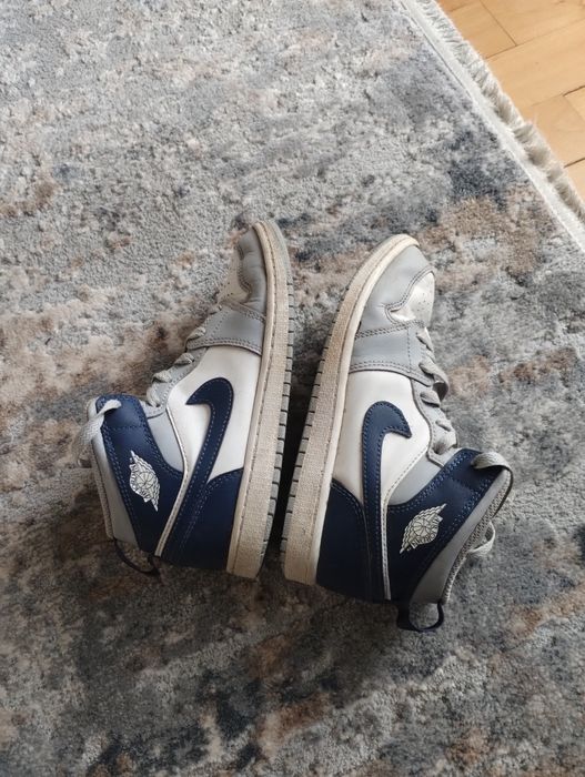 Pantofi sport Adidași Nike Jordan 1 mid sneakers mărime 34
