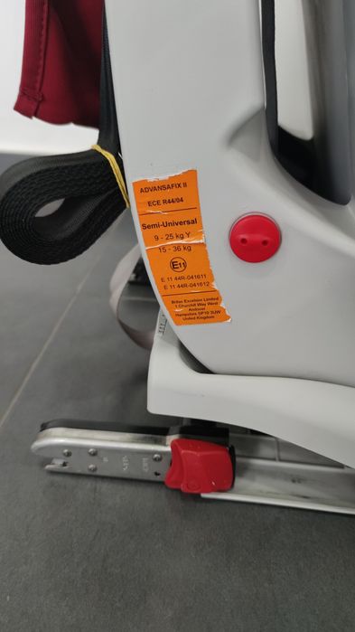 Scaun auto Britax Romer Advansafix II cu isofix pt.copii intre 9-36 kg
