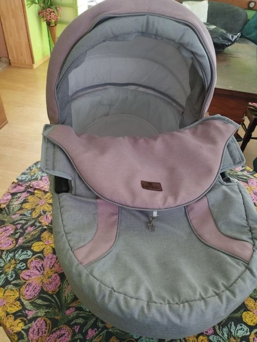 Бебешка количка Lorelli Mia 3 в 1