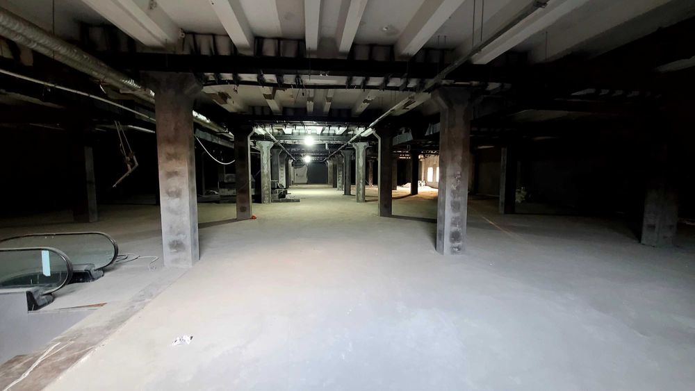 Сдается в Аренду Нежилое Помещение в ТЦ 1800 кв.м