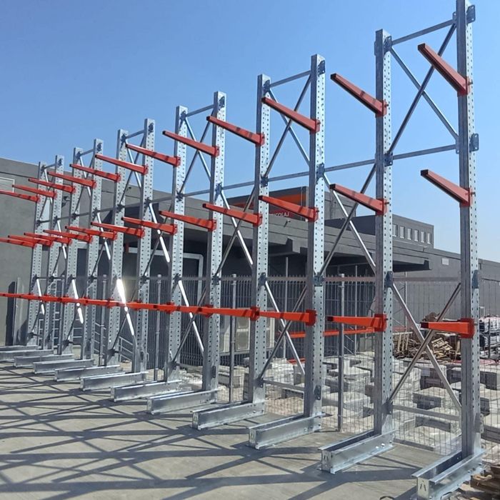 Rafturi Cantilever zincate sau vopsite de diferite dimensiuni