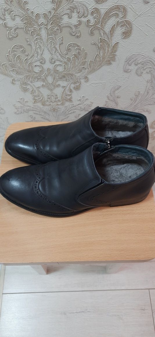 Сапоги ботинки зимние мужские  размер 42
