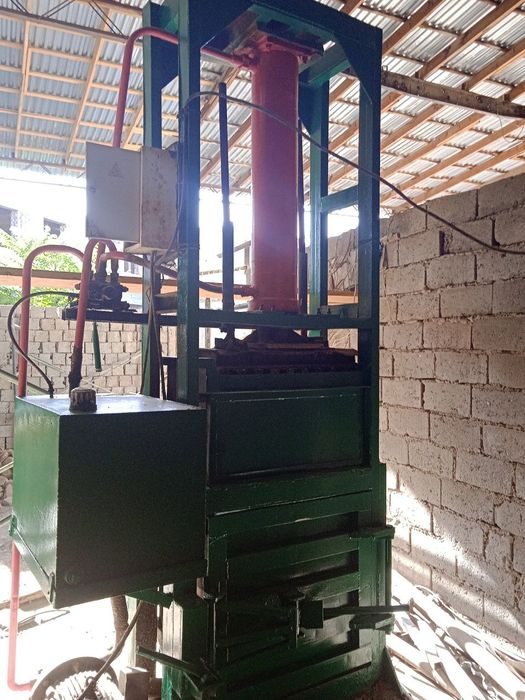 Гидравлика пресс киладиган аппарат баклажканики сотилади.