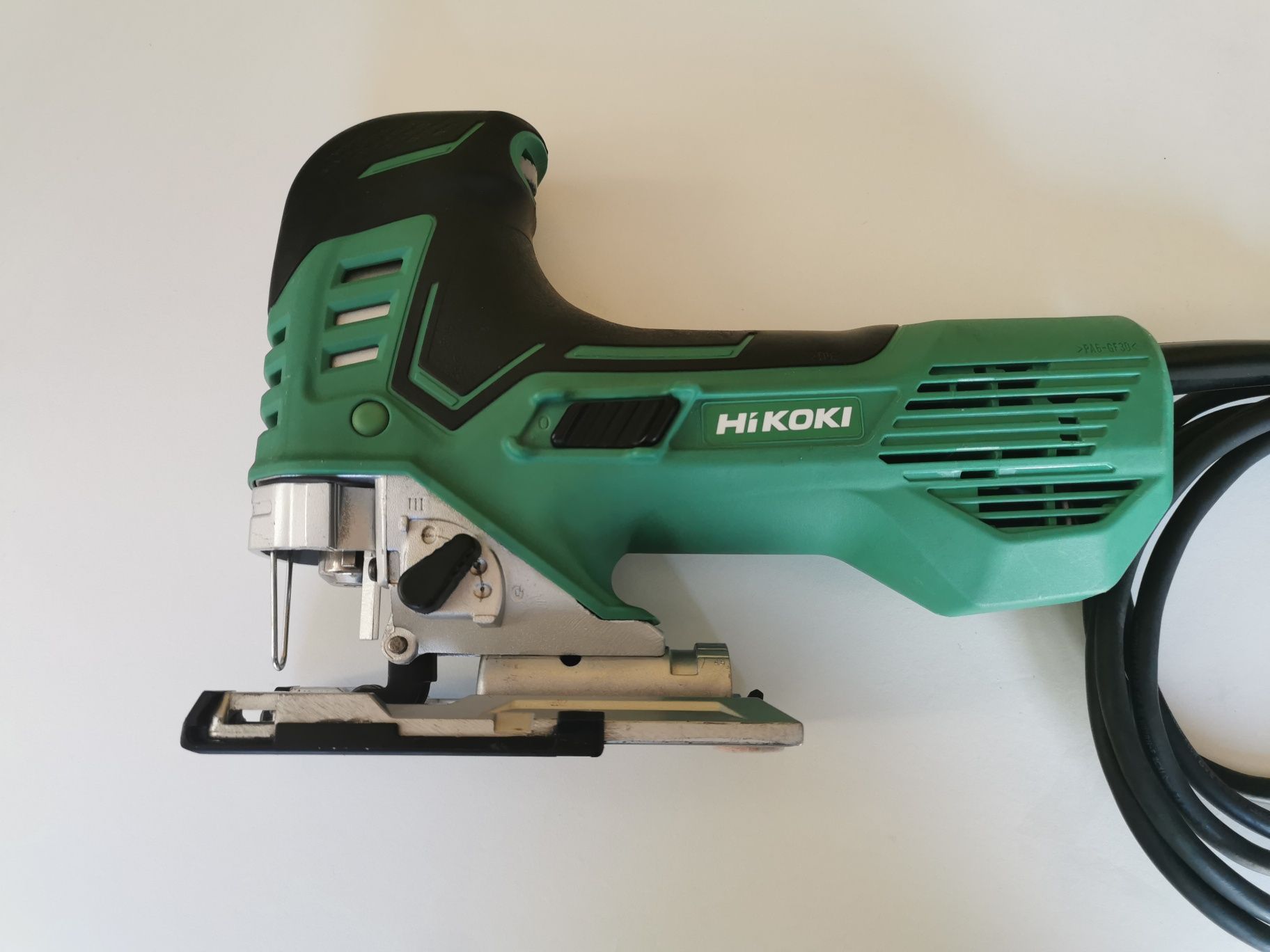 Fierăstrău pendular/șoricel Hikoki CJ160VA, 800W