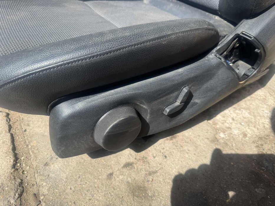 Предна лява седалка кожа с плат за Mercedes C class W204