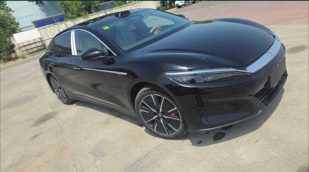 Byd Han L 1 ta mator