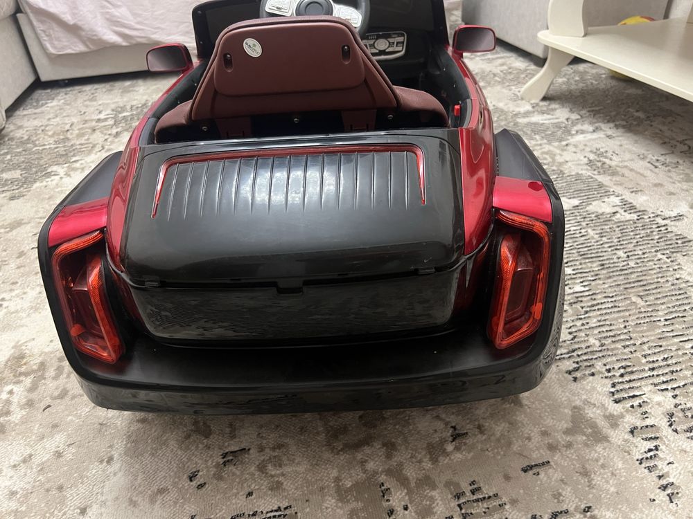 Детская машина Rolls-Royce