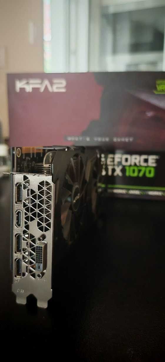 Продавам Перфектна Видео Карта KFA2 GTX 1070 в кутия 3 дни тест период
