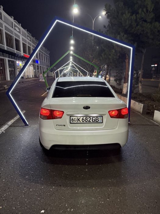 Kia Forte srochno