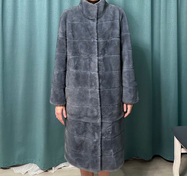 Шуба. Заказывали из Китая, носили всего 2-3 раза. Состояние отличное