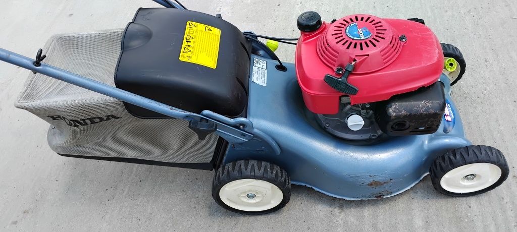 Mașină tuns gazon/iarbă benzină tracțiune Honda Dolmar 
Prețuri