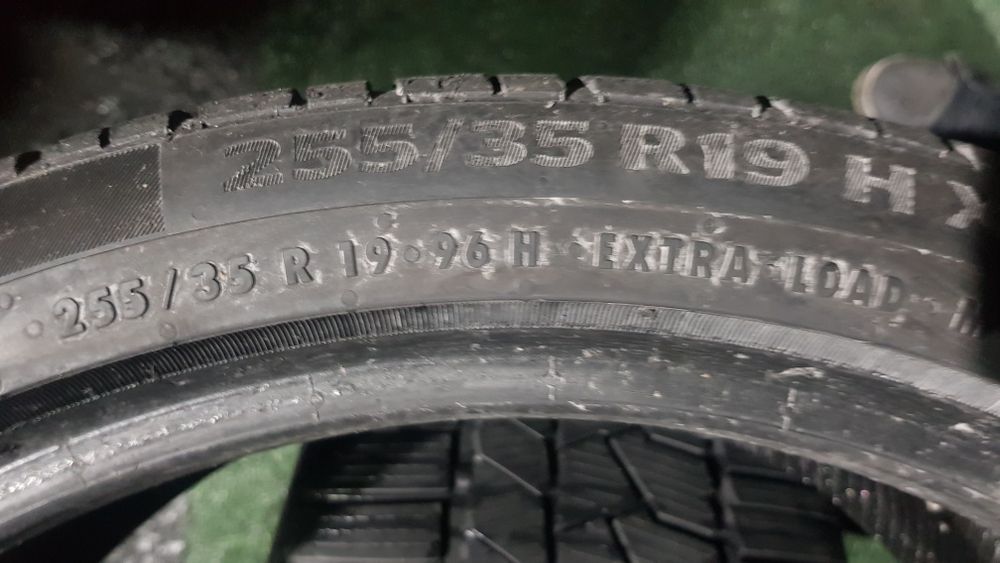 Anvelope 2x255 35 19 continental runflat  iarna dot 20 mm 4.8