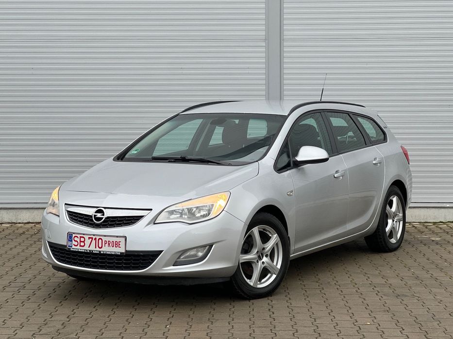 Opel Astra Dublu Climatronic / Incalzire Scaune / Pilot Automat / Garanție