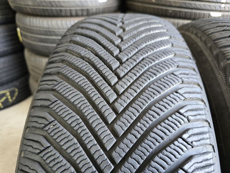 235/60/18 MICHELIN 4бр