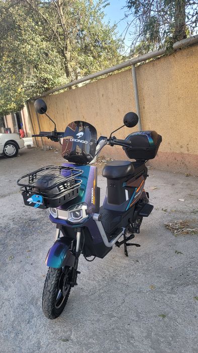 DRONGO skutr sotiladi