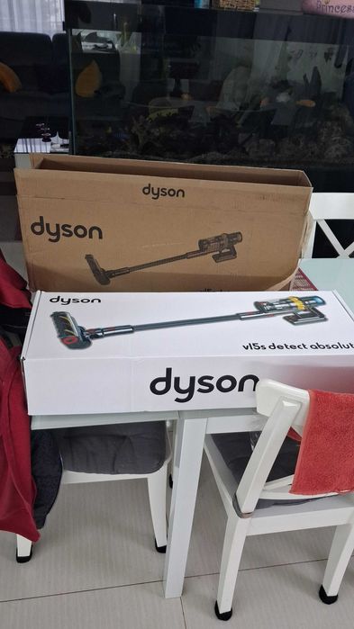 aspirator fara fir Dyson V 15s detect absolute sigilat