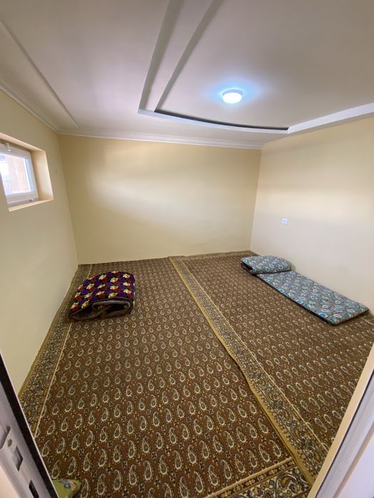 Ijaraga Yotoqxona oilaga yoki kunlik komnata xona ijaraga beriladi