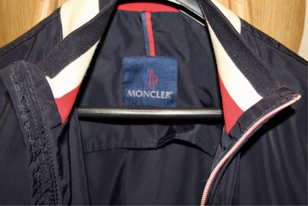 Яке Moncler M