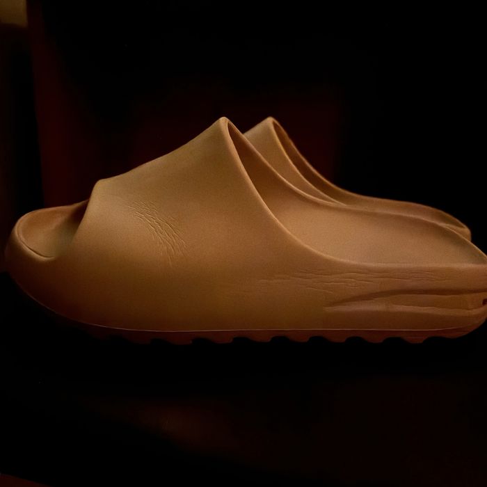 Yezzy slides, papuci