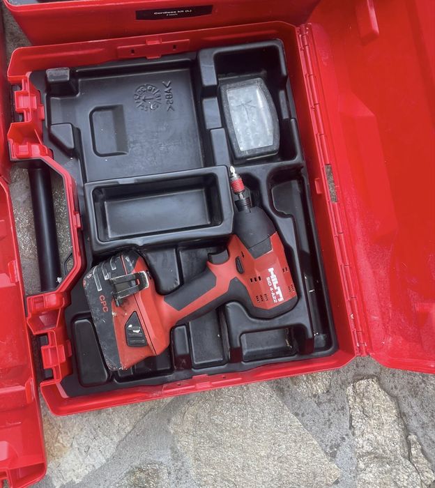 Акумулаторен комплект Hilti