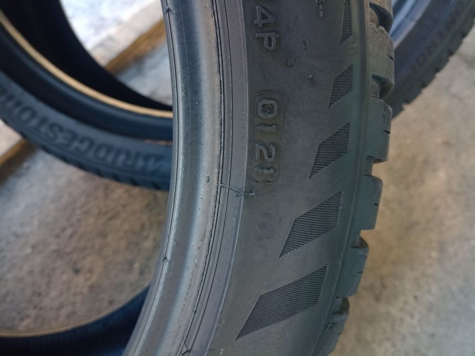 2 anvelope AllSeason Bridgestone 245/40 R19 2xdot 0121 2xdot 4422