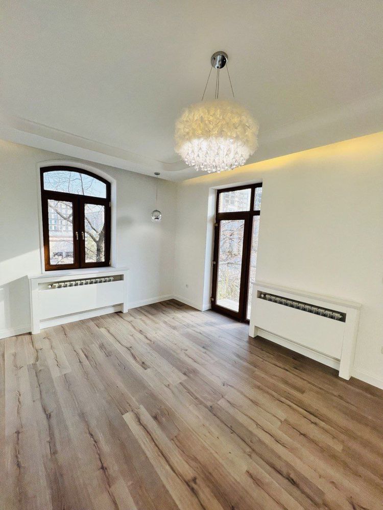 Продается 5 ти ком квартира на АЛАЙСКОМ