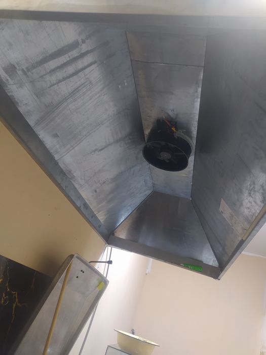 Вытяжка в хорошем состоянии