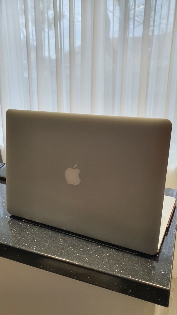 MacBook Pro i7 Pro Retina