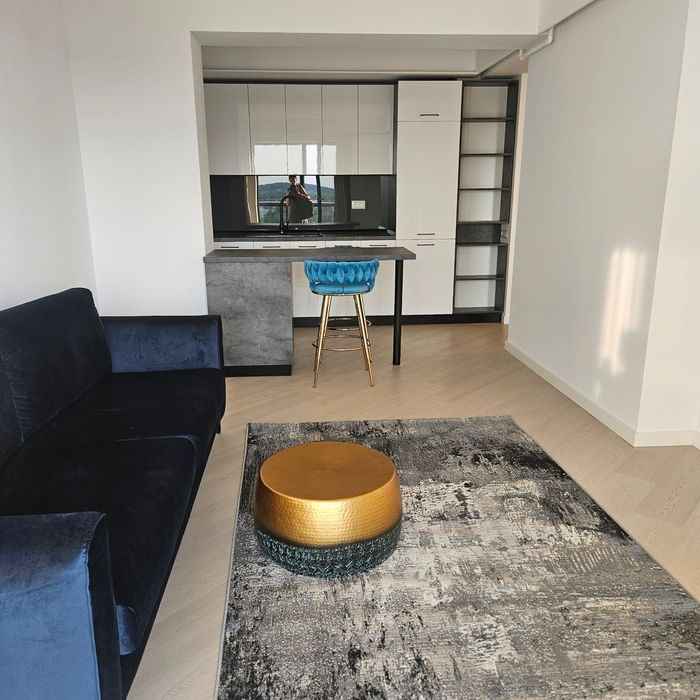 Prima închiriere Cortina North Mobilă Rovere Direct Propietar 750 euro