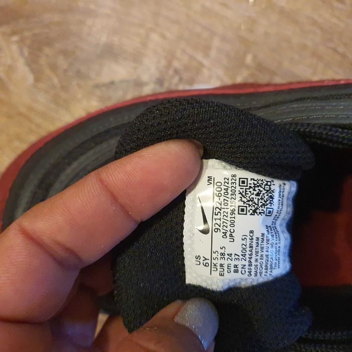 NIKE НОВИ само пробвани