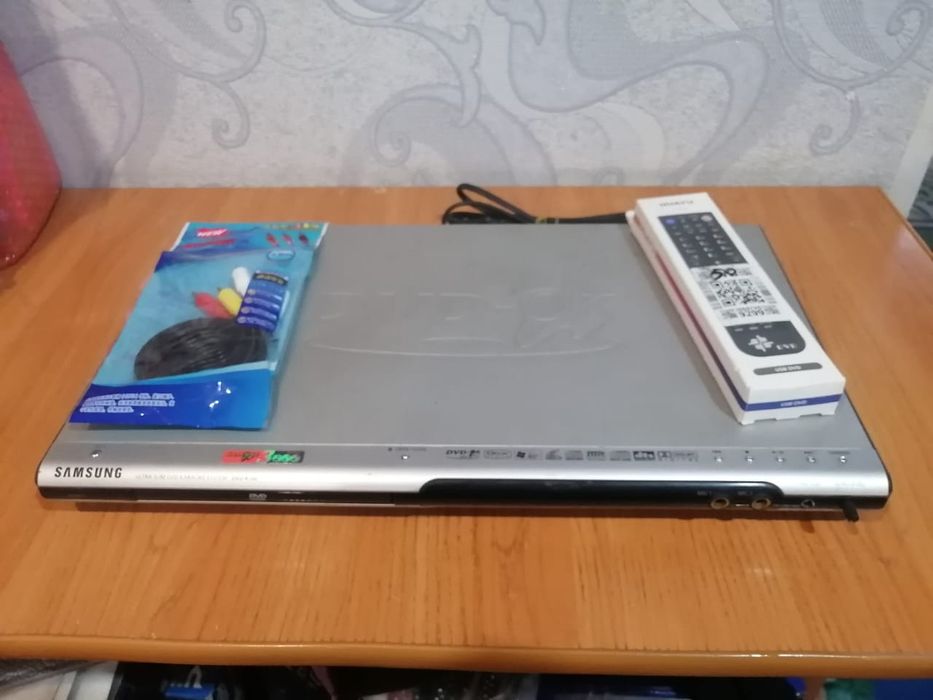 Продам DVD- Проигрыватель Samsung .