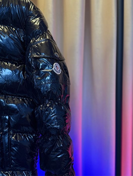 Geaca M.O.N.C.L.E.R negru lucios