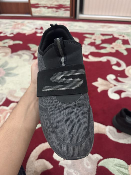 кроссовки skechers