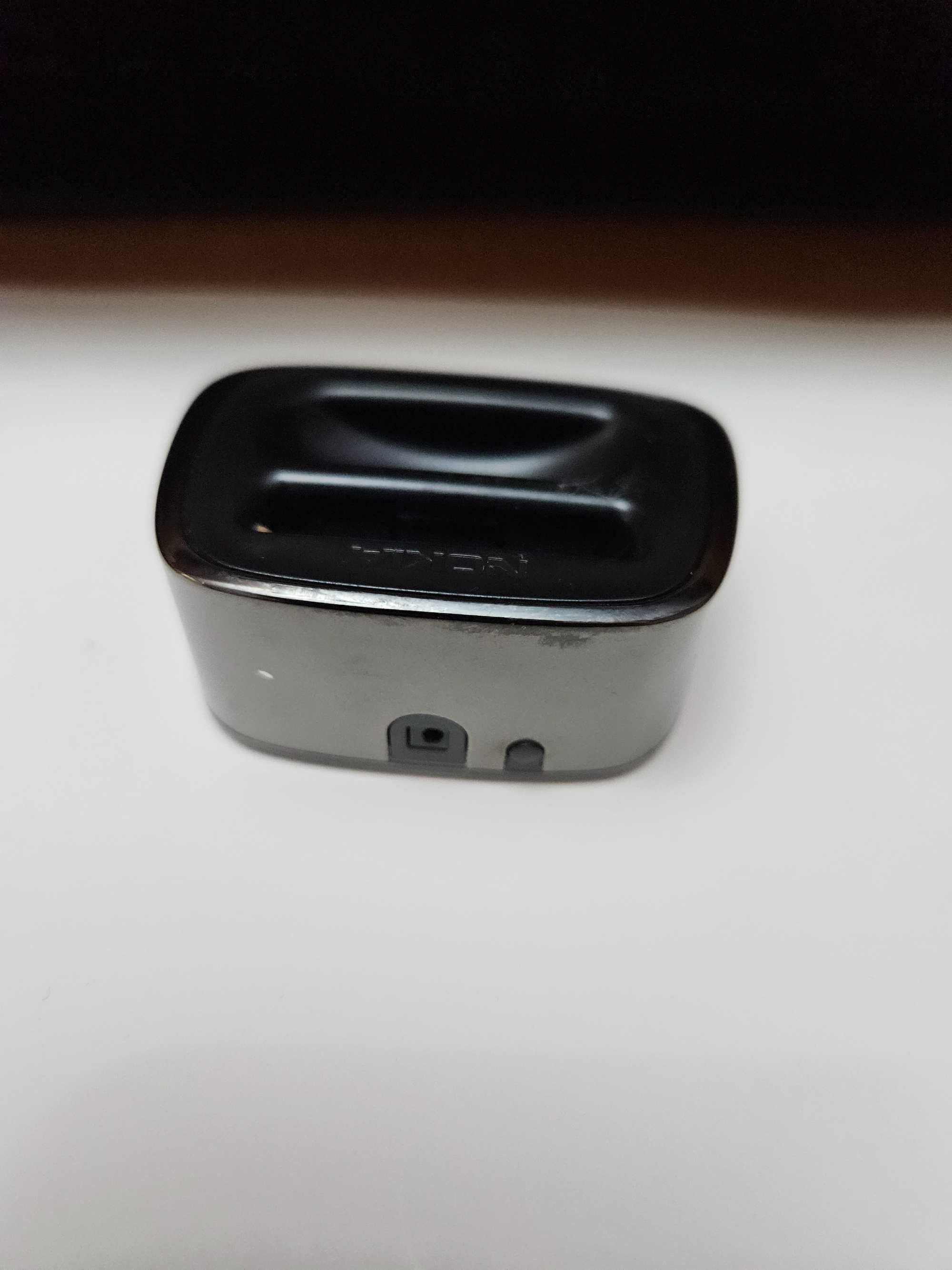 Эксклюзивная зарядка на NOKIA 8800.