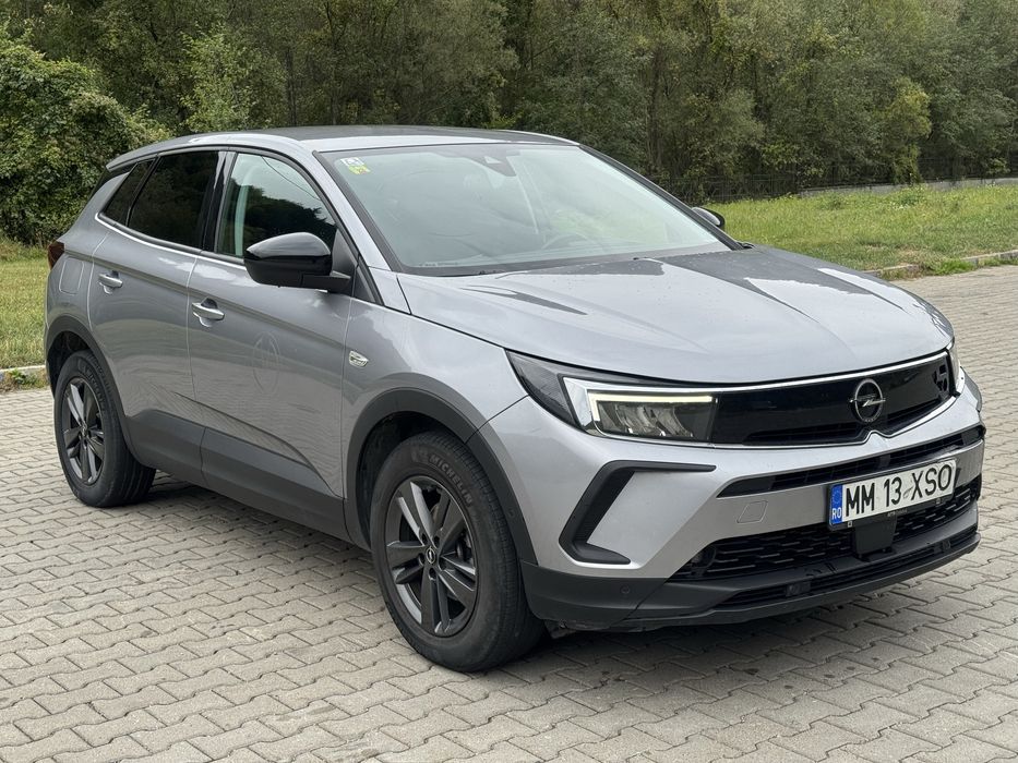 Opel Grandland GS 1.2 Turbo 131cp 2023 usor avariat