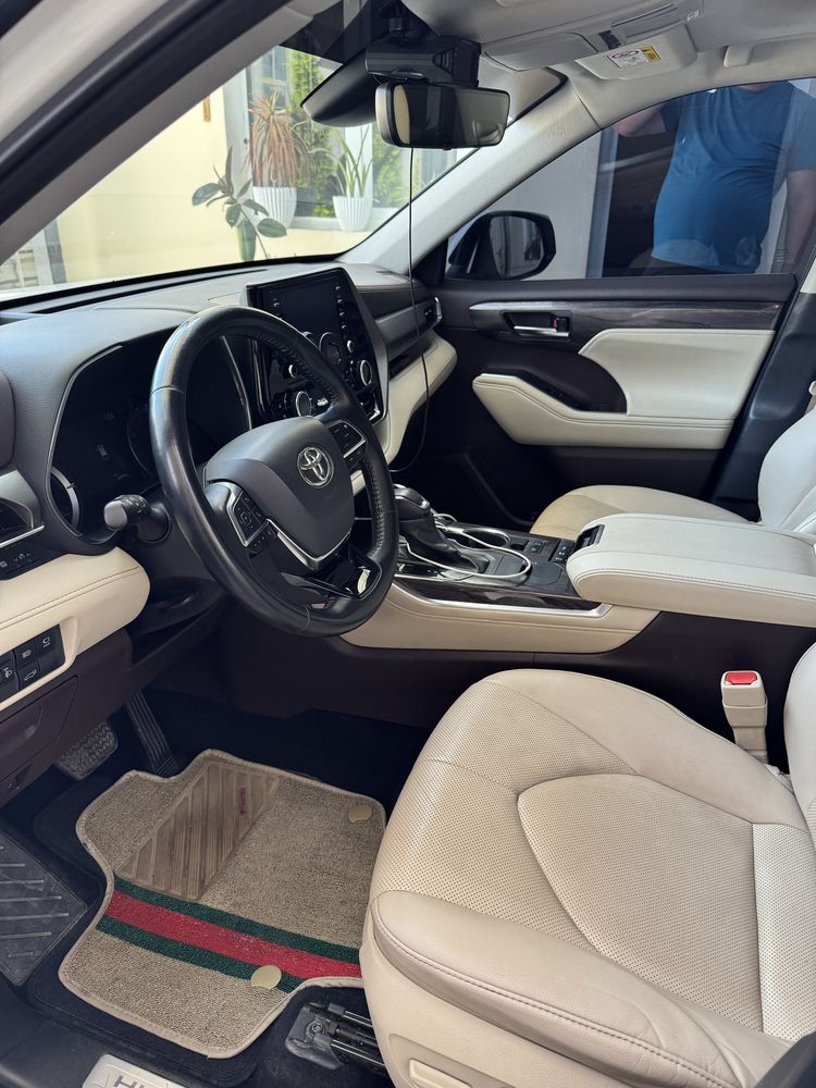 Toyota highlander