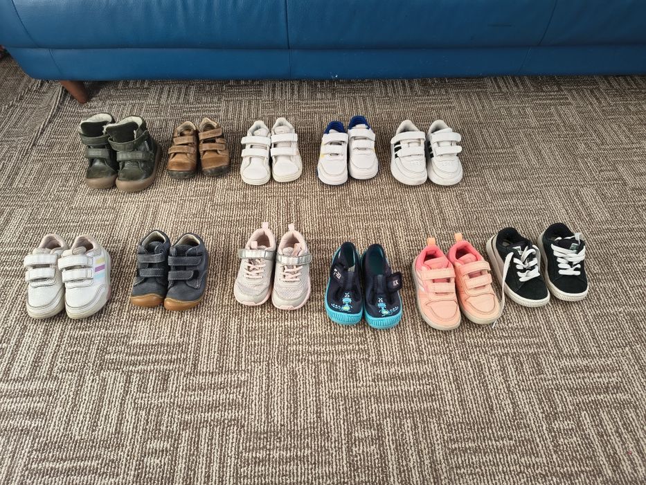 Vând lot de încălțări 21-23.
