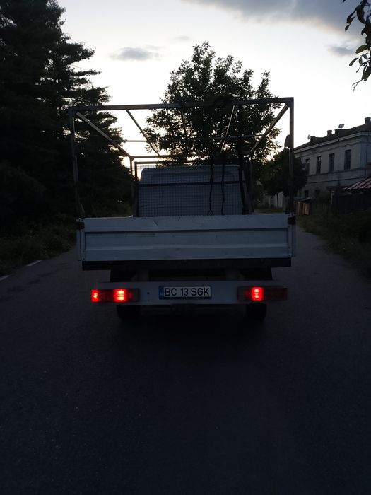 Vând Mercedes sprinter