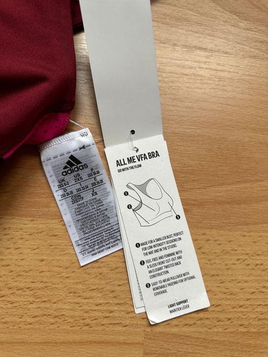 Bustiera sport ADIDAS noua cu eticheta, mărimea XXS