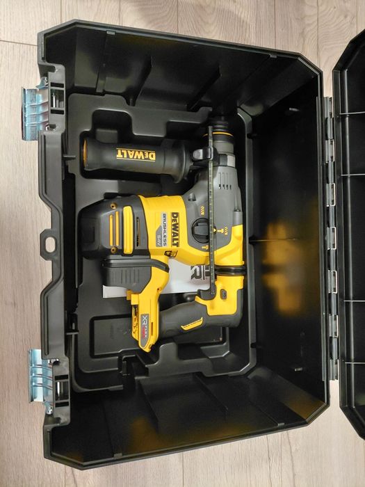 Dewalt DCH333 перфоратор