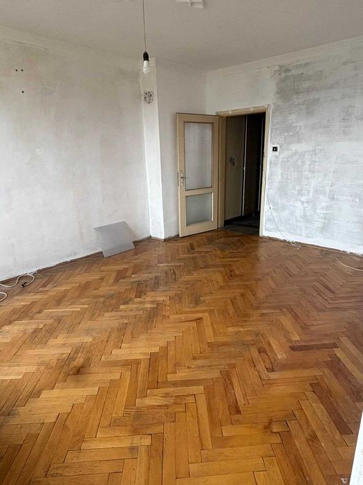 Продава 3-СТАЕН град София, Толстой