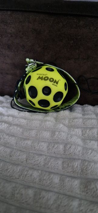 Minge moon ball cu brățară de pus la mana