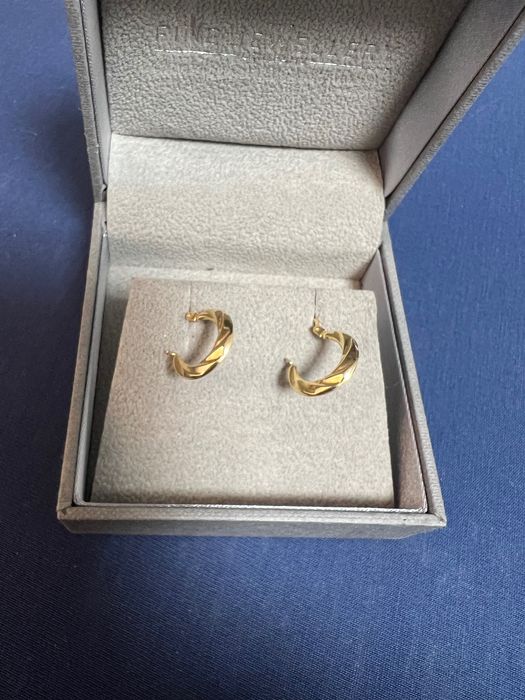 Cercei rotunzi aur 18k