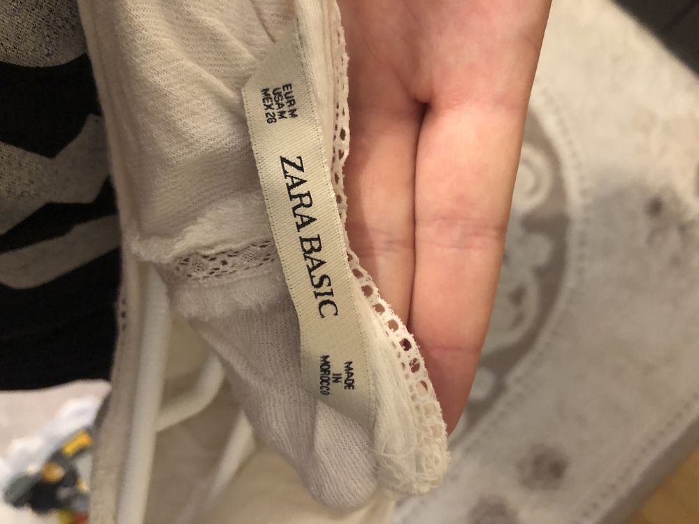 Bluzița Zara ca noua
