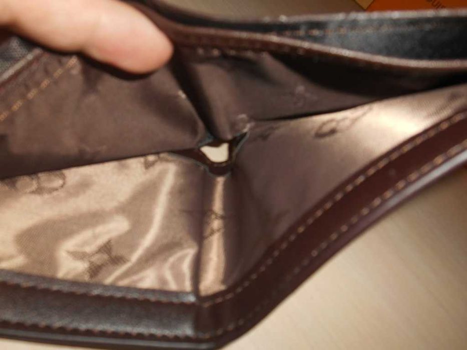 Portofel pentru bărbați Louis Vuitton 53123